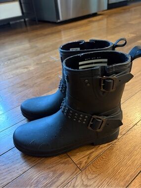 Hunter Black Studded Short Combat Rain Boots